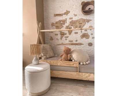 Hausbett für Kinder mit Rausfallschutz und Lattenrost TIPI Montessori Holz